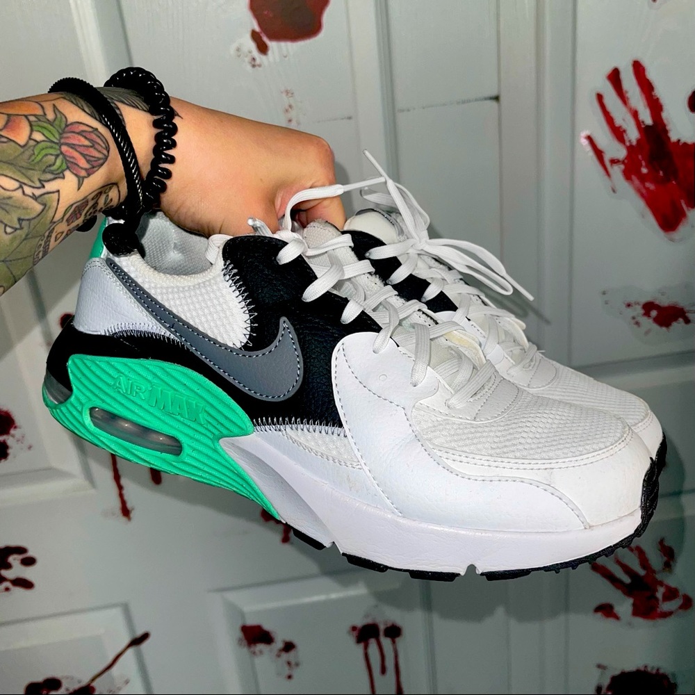Women’s Nike Air Max Excee